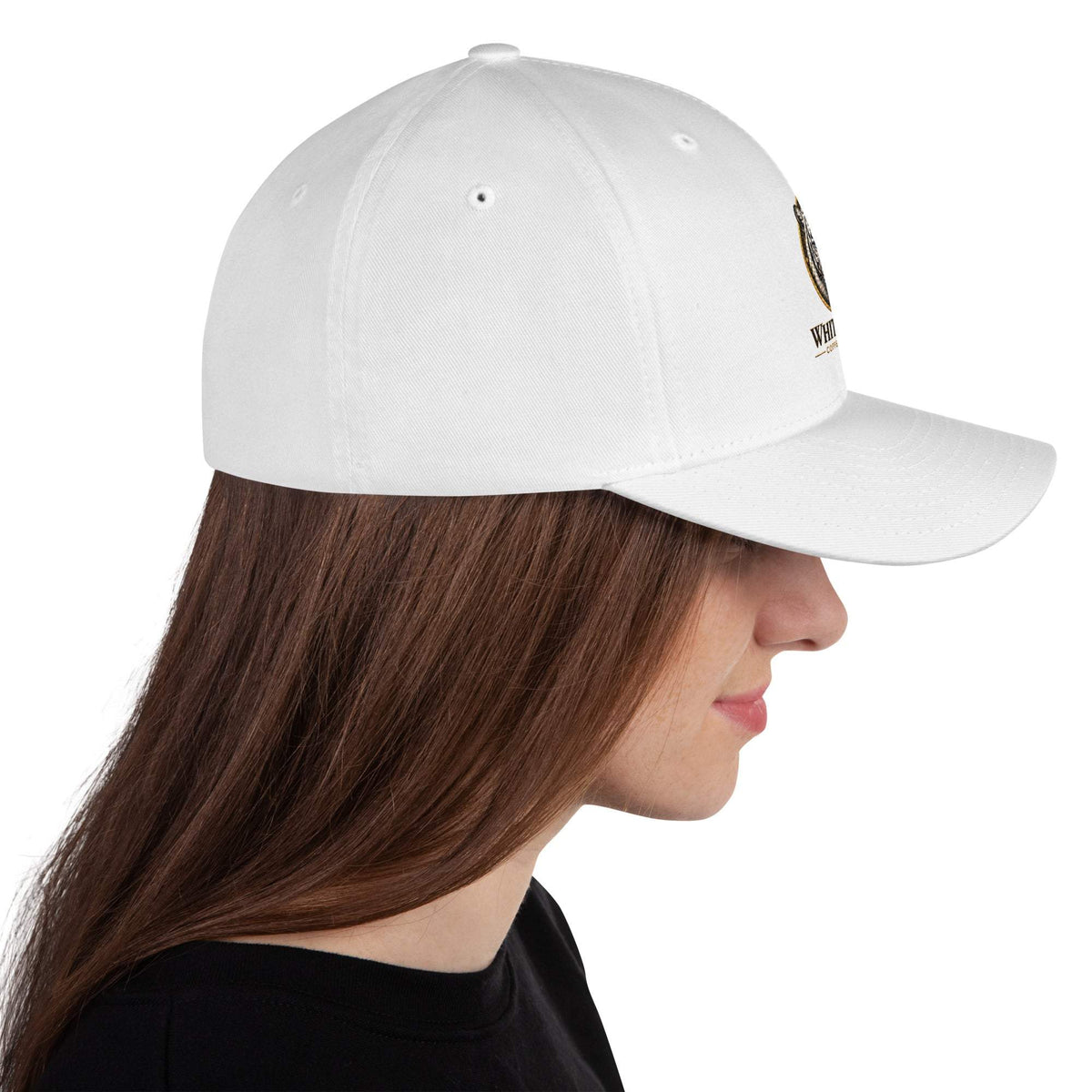 Structured Twill Cap in white twill with a smooth six-panel crown, stitched eyelets and a curved visor.